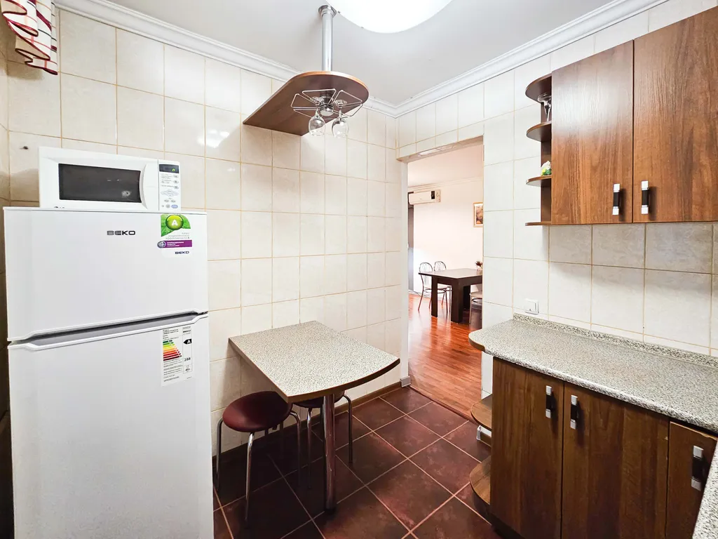 2 комнатная квартира чистая и уютная рядом с площадью