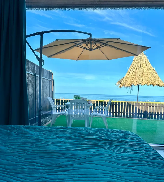 Домики у моря Дербент