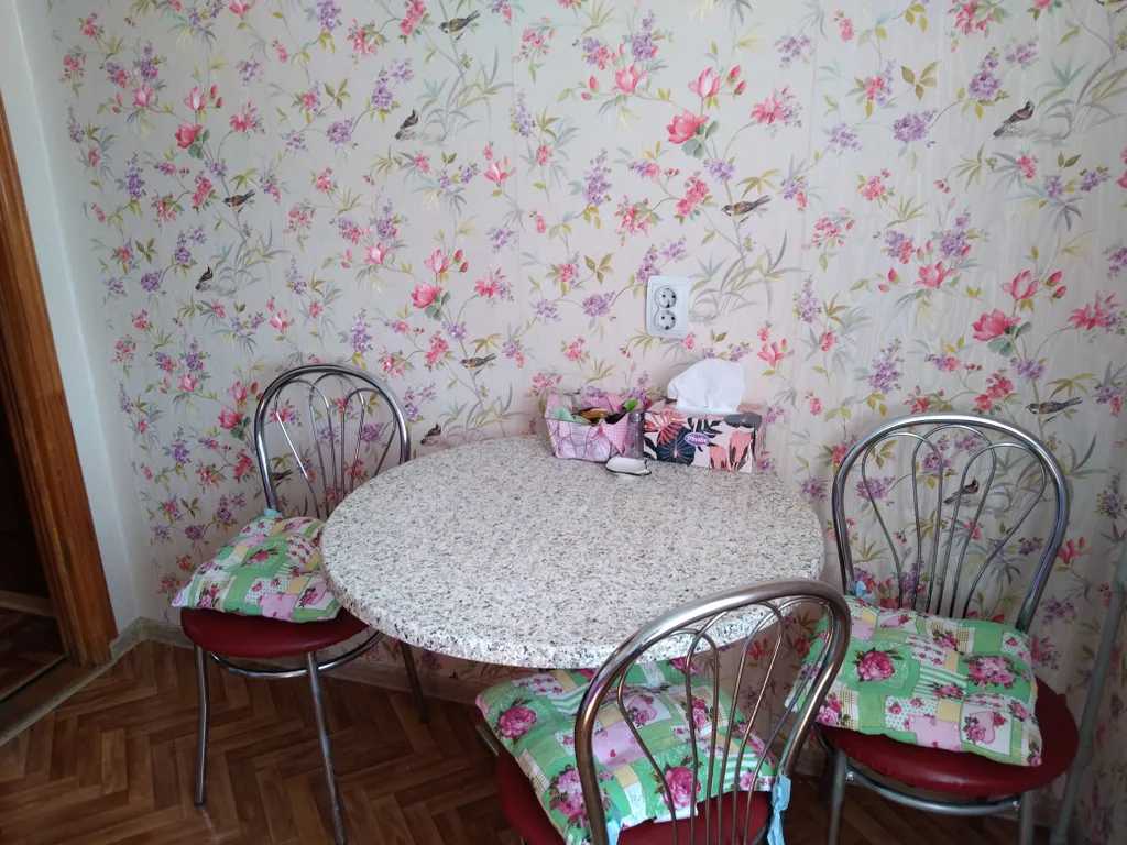 Квартира в центре города, супермаркеты в шаговой доступности, море