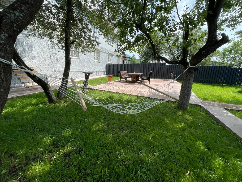 Коттедж с бассейном