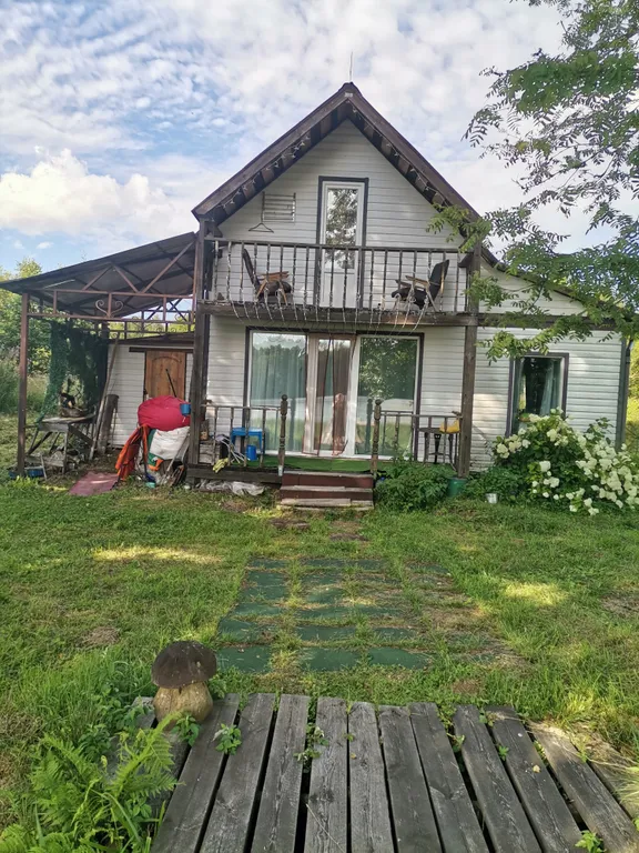 Коттедж Уютный Домик Пряник на берегу озера рядом с лесом — Сланцы