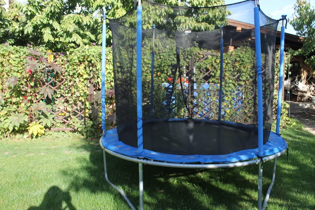 Коттедж у моря, детская площадка, бассейн,  костровая чаша, баттут.