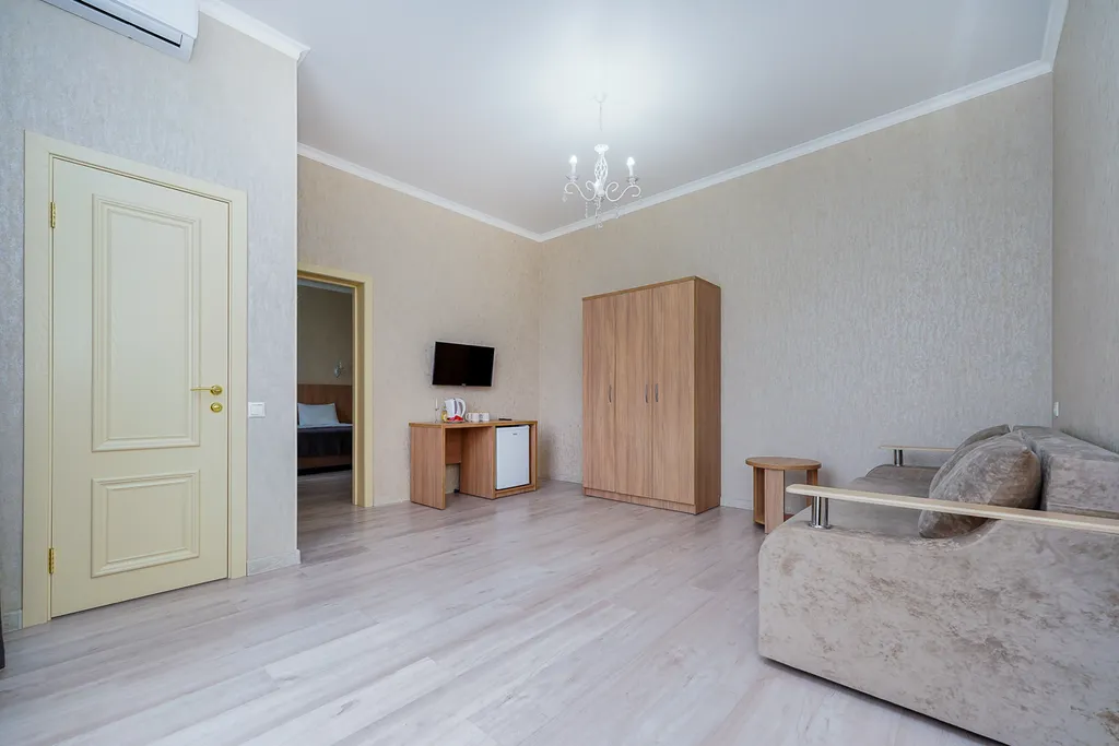 Люкс с балконом и видом на горы