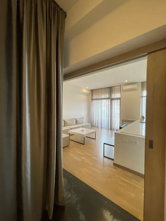 Метро Апартамент