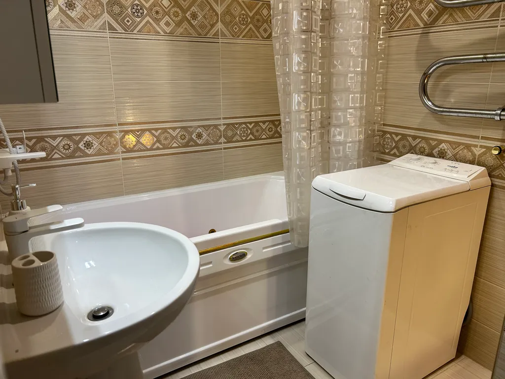 Просторная 4-комнатная квартира в самом центре