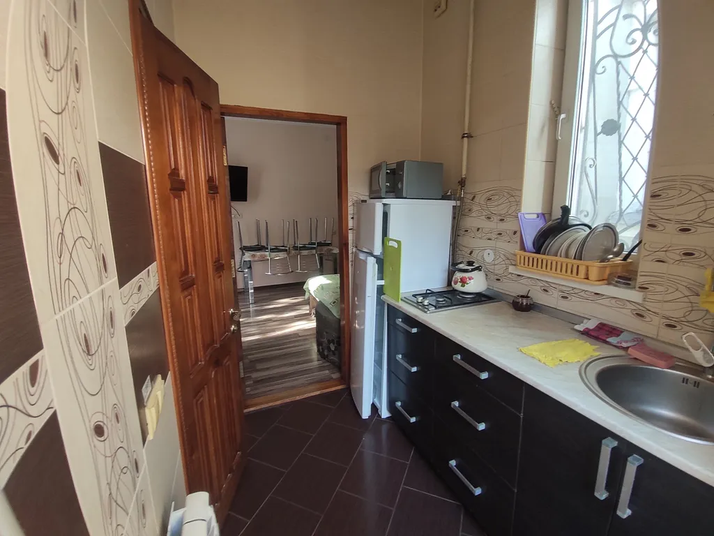 Двухкомнатные апартаменты около набережной Горького