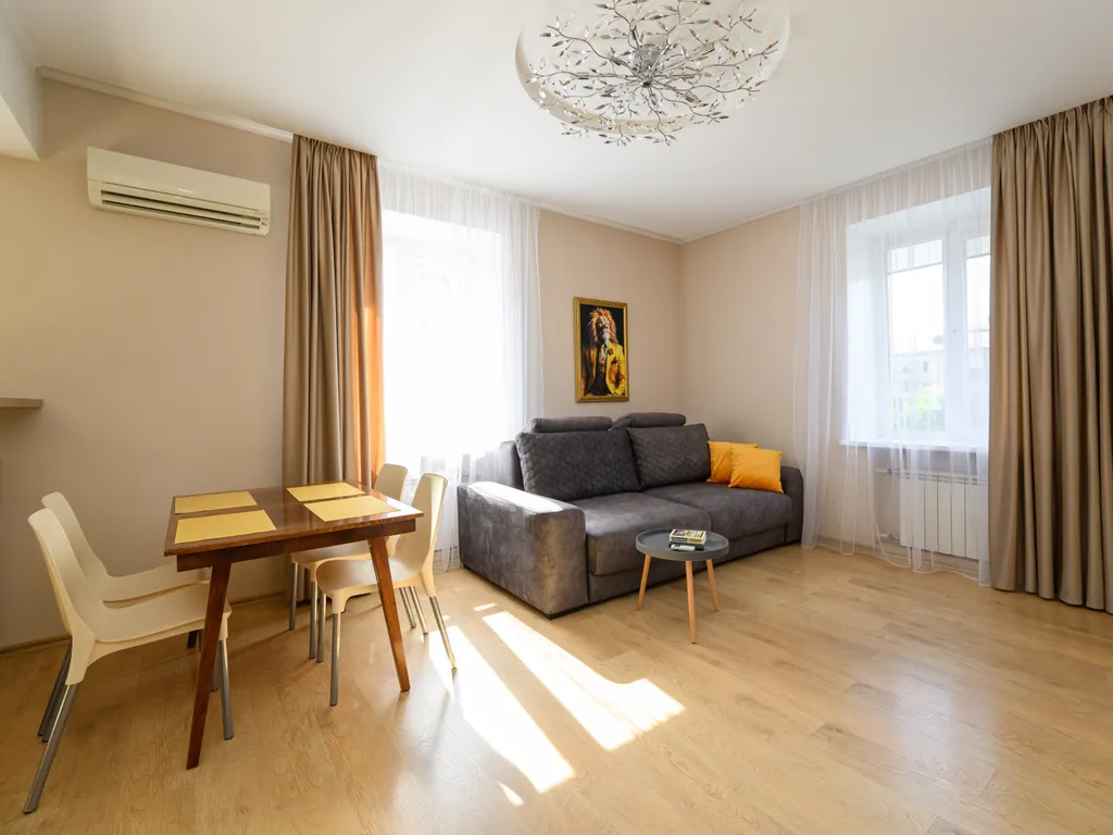 Уютная 3-x комнатная в историческом центре Челябинска ждёт Вас