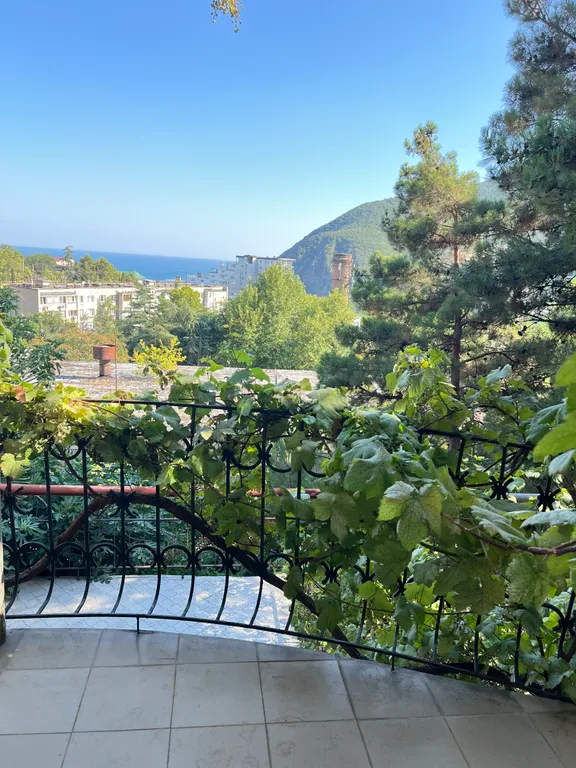 Дом с видом на море для большой семьи