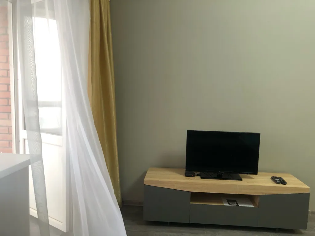 Новая квартира возле ТЦ Изумрудный город