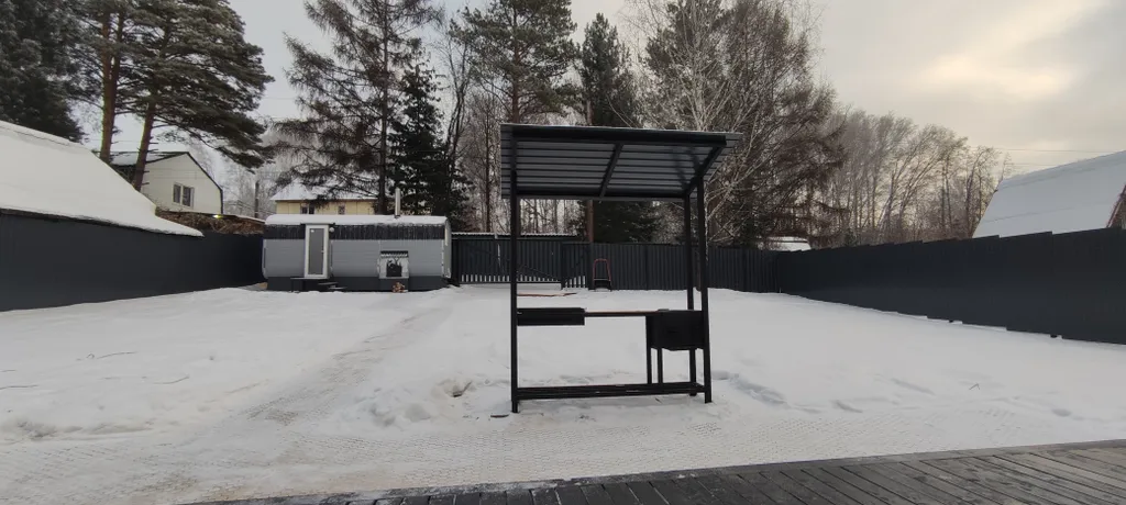 Дом в черте города