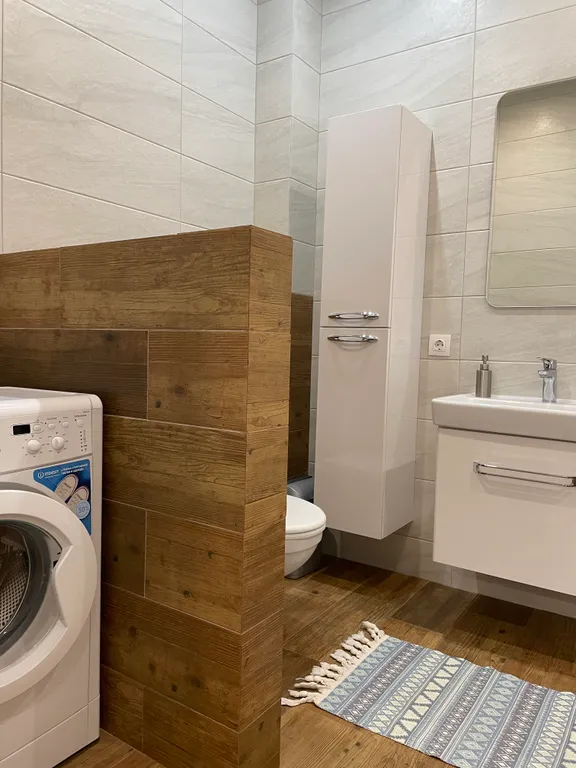 Семейный таунхаус в тихом месте западного побережья