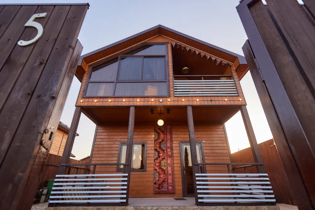 Коттедж Двухэтажный гостевой дом на берегу моря — аренда посуточно в Избербаш