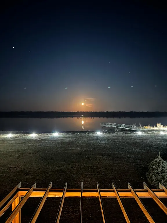 Уютный коттедж у реки