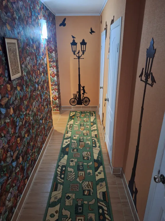 2-комнатная творческая квартира с характером владельца.