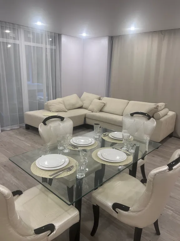 Уютный таунхаус с теплым бассейном и баней