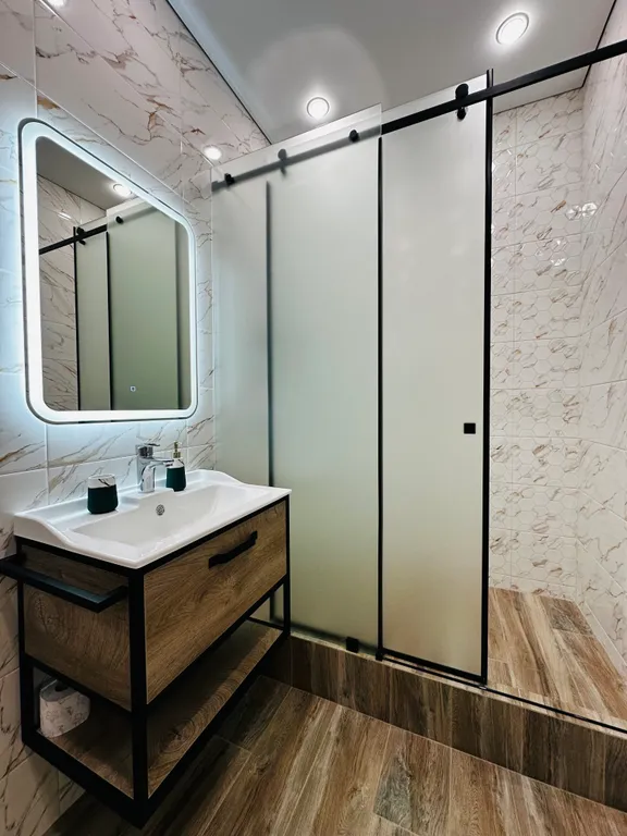 Квартира Новые апартаменты в шаговой доступности от ТЦ Меганом — Симферополь