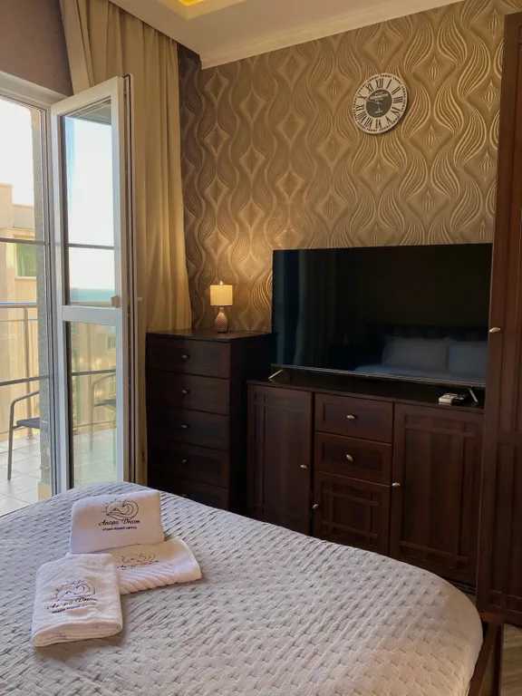 Квартира 2-ком.квартира с балконом и видом на море(кресло-качели подвесное)ЖК А — Варваровка