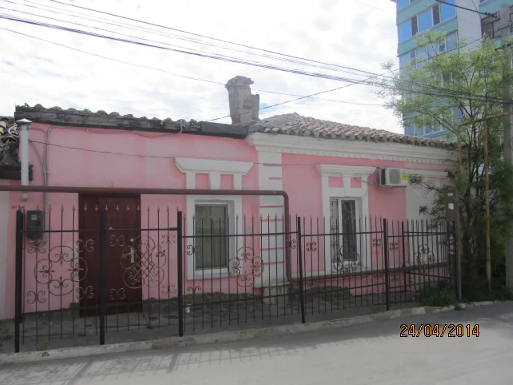 2-комнатная Квартира — аренда посуточно в Феодосия