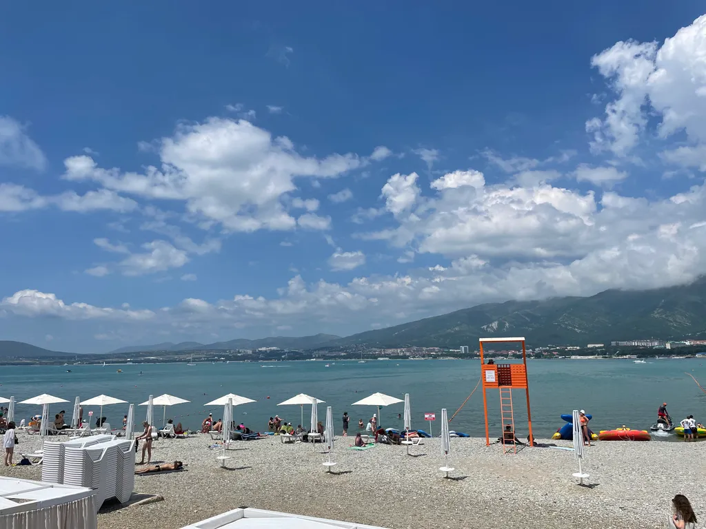 Квартира Квартира Яркая квартирка с кусочком моря — Геленджик