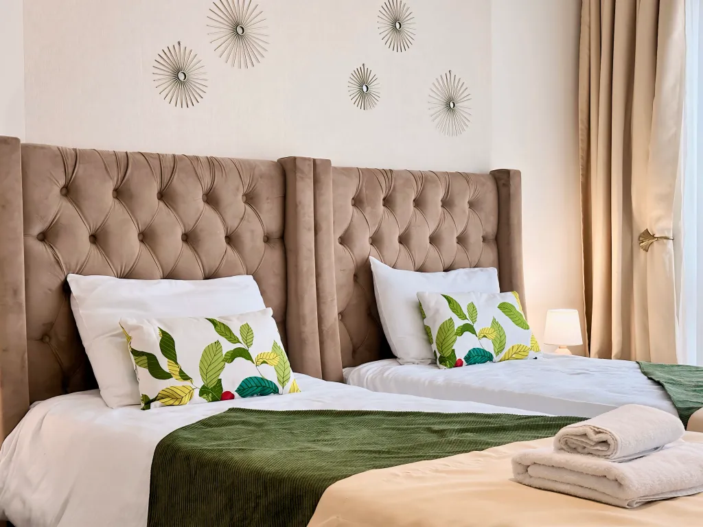 Квартира Студия c двумя кроватями, бассейн + парковка, White Sails — Батуми