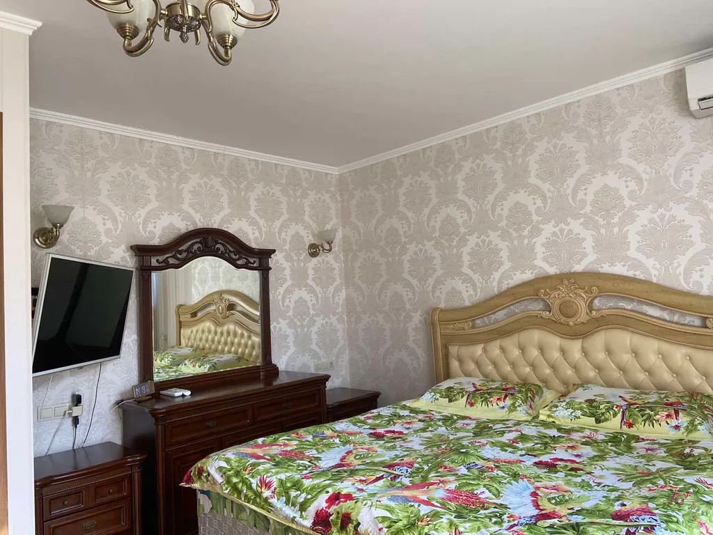 Коттедж 4-комнатный Дом — Ялта