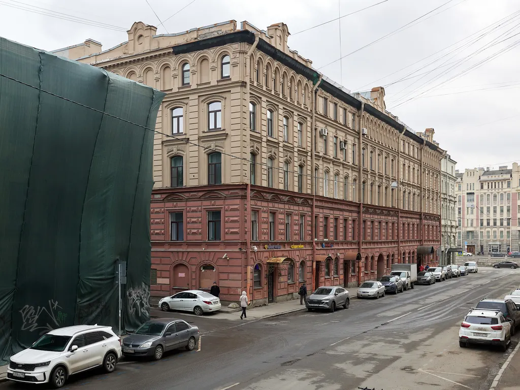 Уютная квартира рядом с БДТ