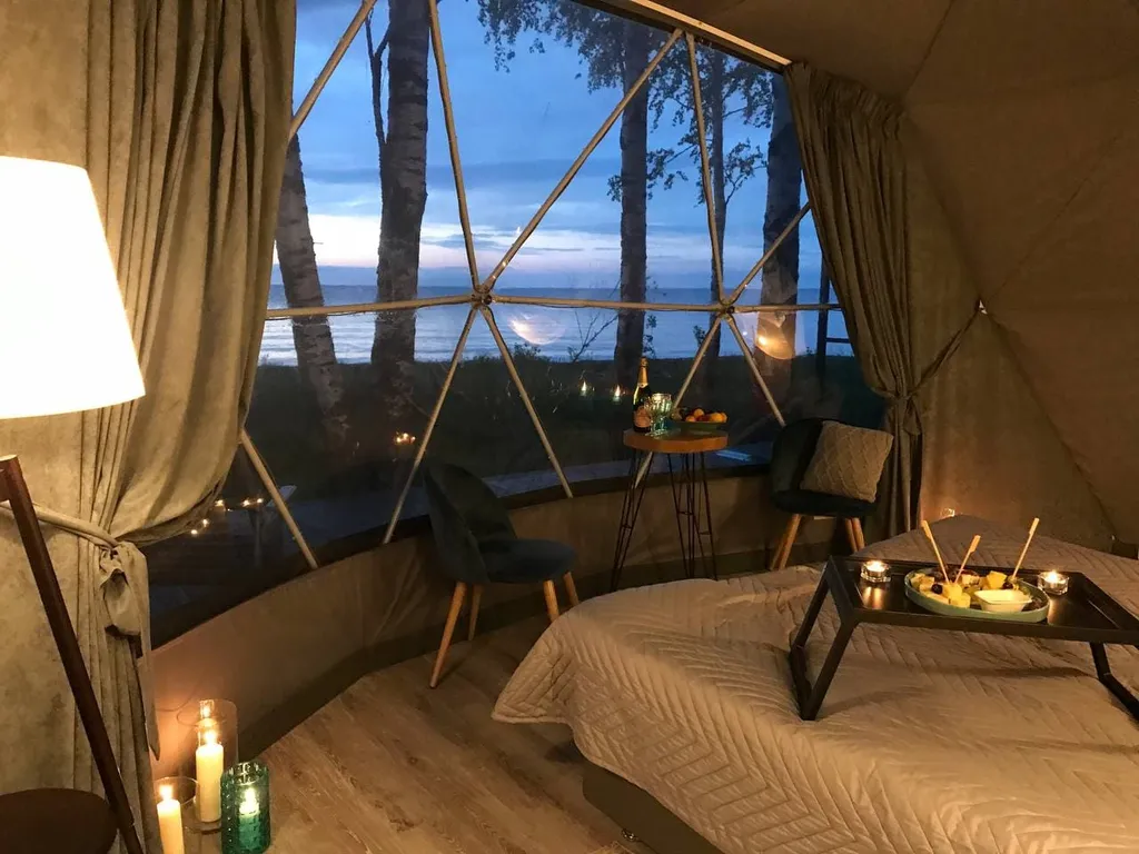 Сфера Classic с видом на море