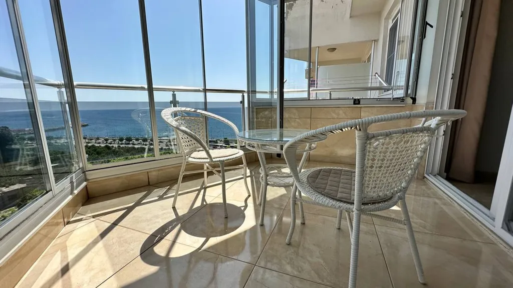 Квартира на Средиземном море с бассейном и горками — аренда посуточно в Мерсин