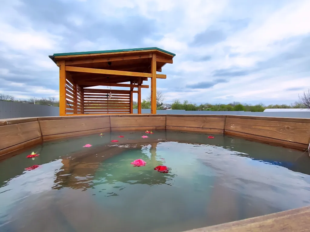 Коттедж Загородный дом с бассейном Family home — Лабинск