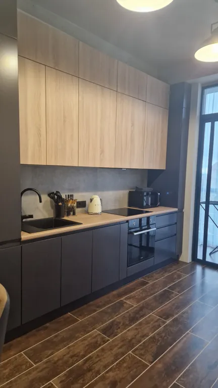 Квартира с дизайнерским ремонтом в стиле лофт