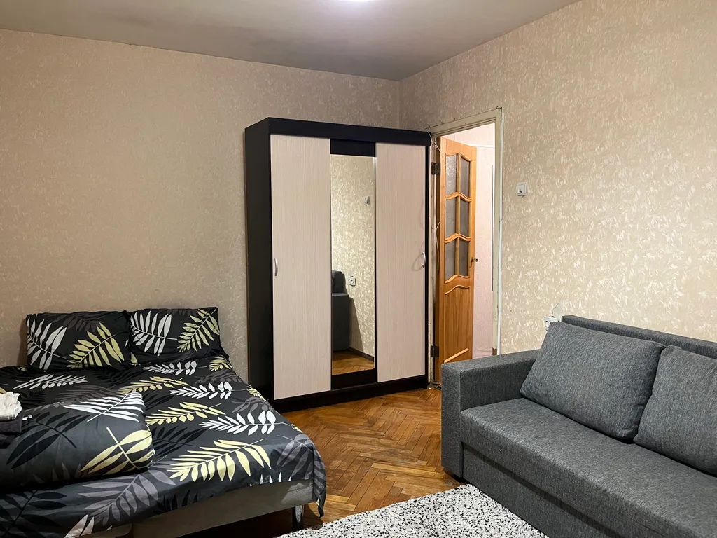 Квартира Просторная квартира в минуте от метро — Москва