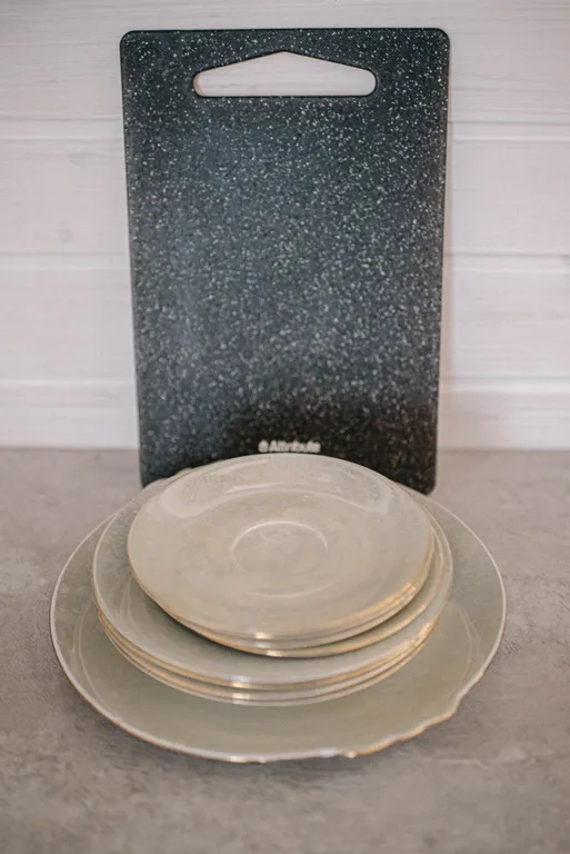 Дом с видом на закат, поле и лес