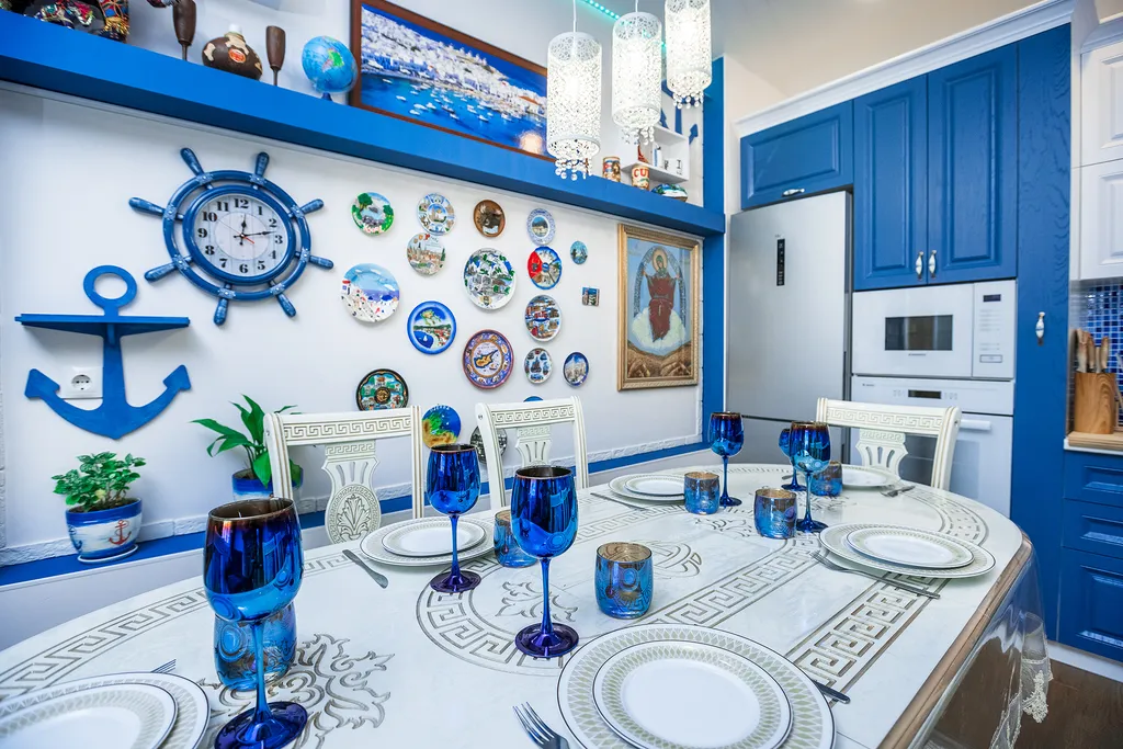 Большая евродвушка на берегу открытого моря