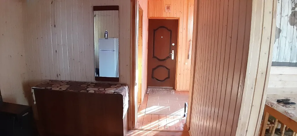 Романтик у реки