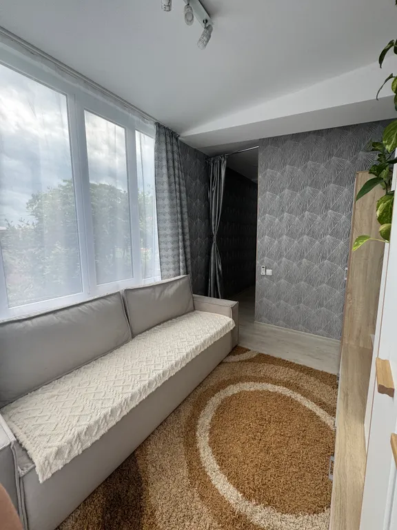 Солнечная квартира с французскими окнами и отдых на горной речке