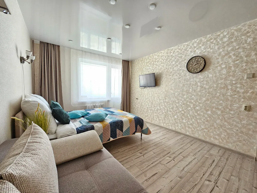 Апартамент у Июня