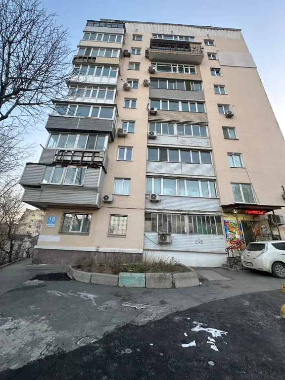 Двухкомнатная квартира в центре Владивостока с видом на Набережную