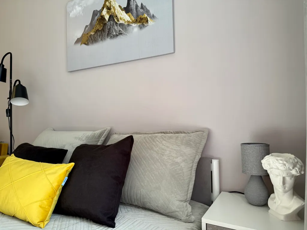 Студия Loft у Патронного для 4 гостей