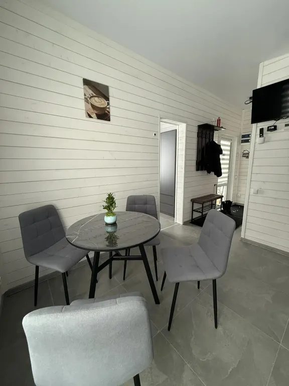 Уютный дом в черте города