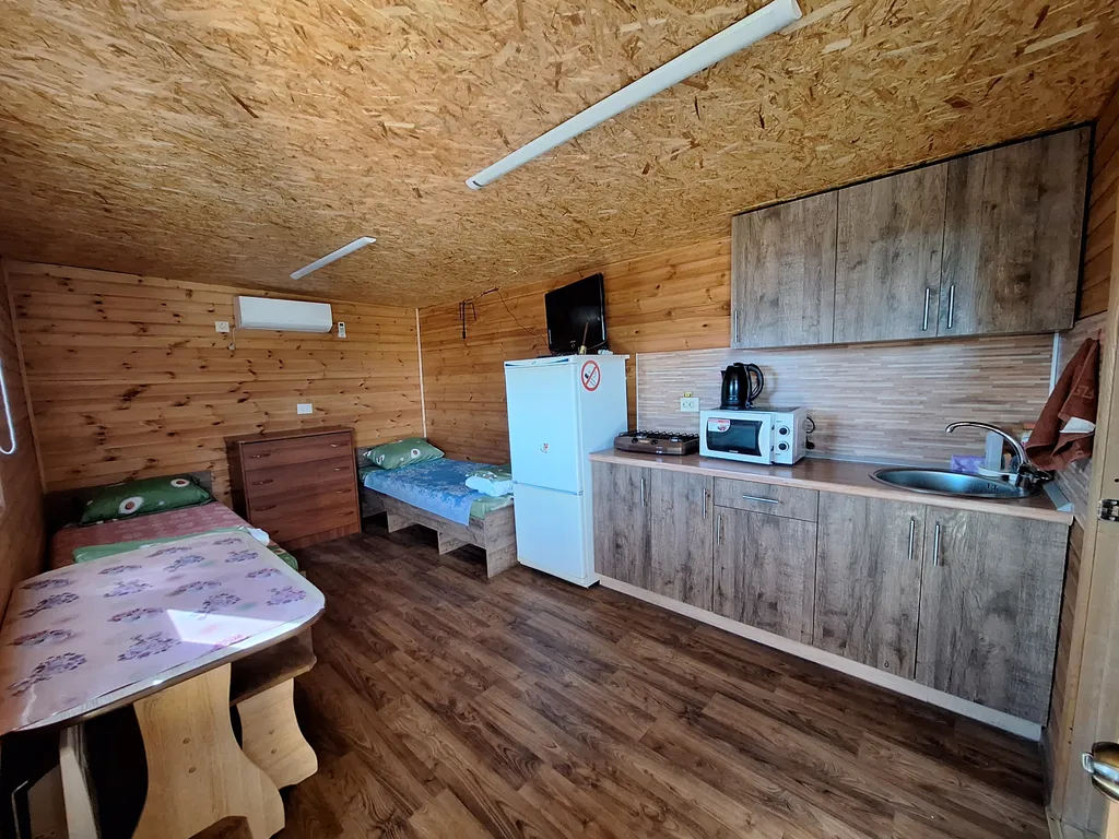 Маленький Домик с удобствами у реки