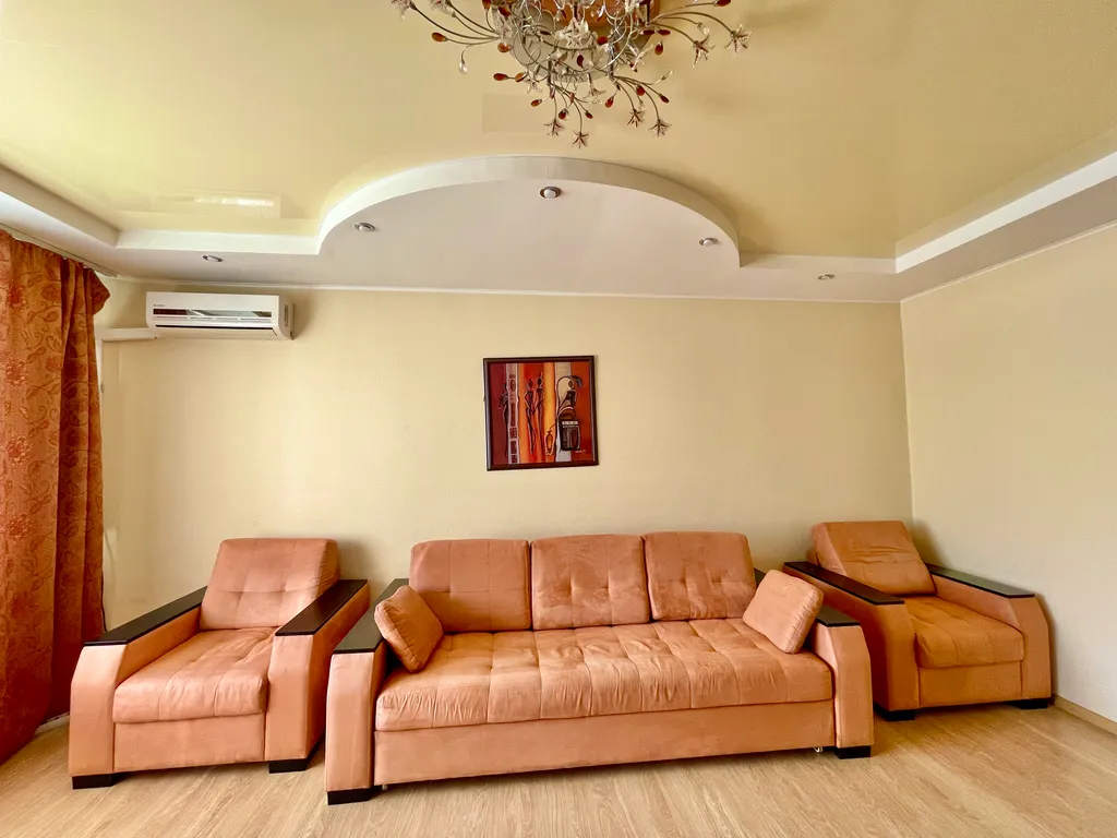 Квартира с большой кухней