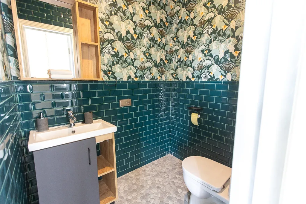 8-комнатный Дом