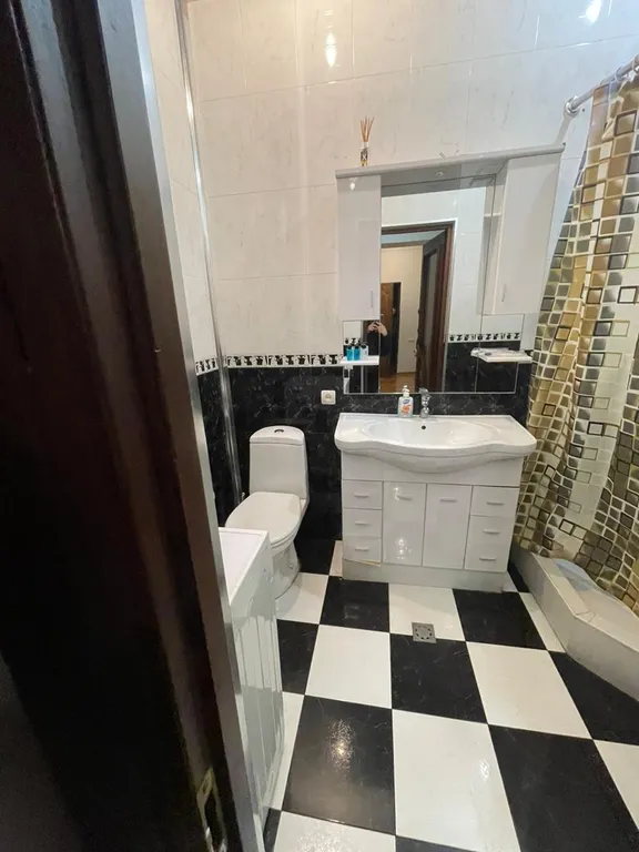 На северном проспекте в самом центре Еревана