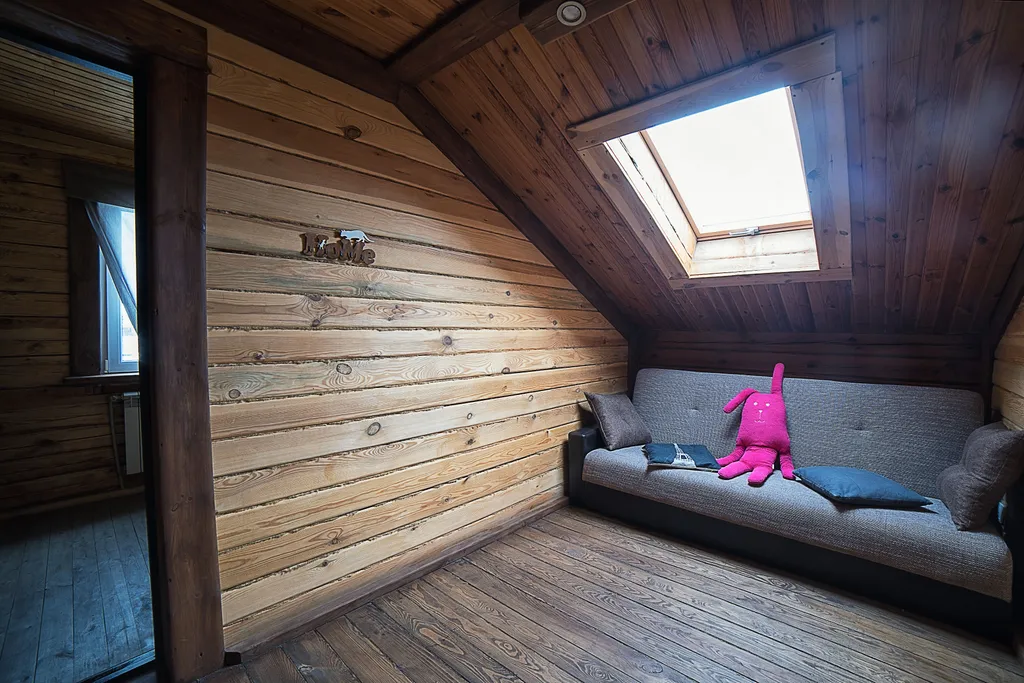 Рыжий кот - Деревянный Дом (WoodHouse)