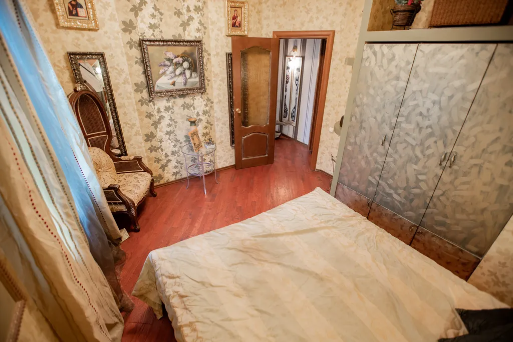 Розовая дача в Грузино