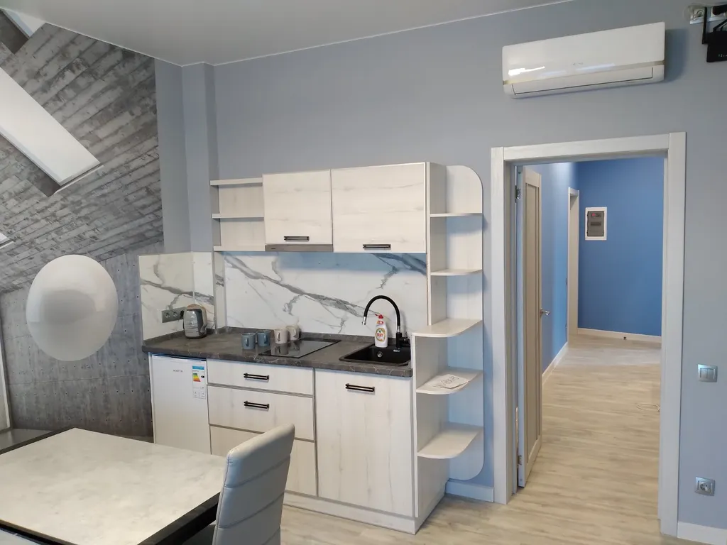 Студия на Хрустальном с видом на бухту Севастополя