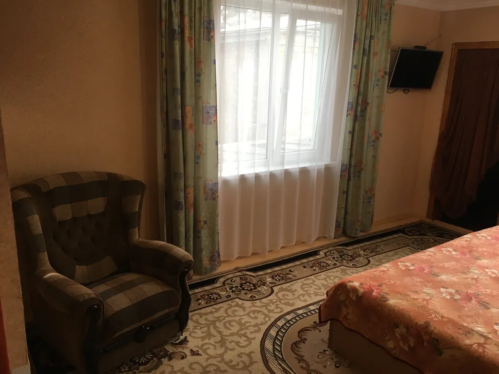 Коттедж Уютный домик — Ялта