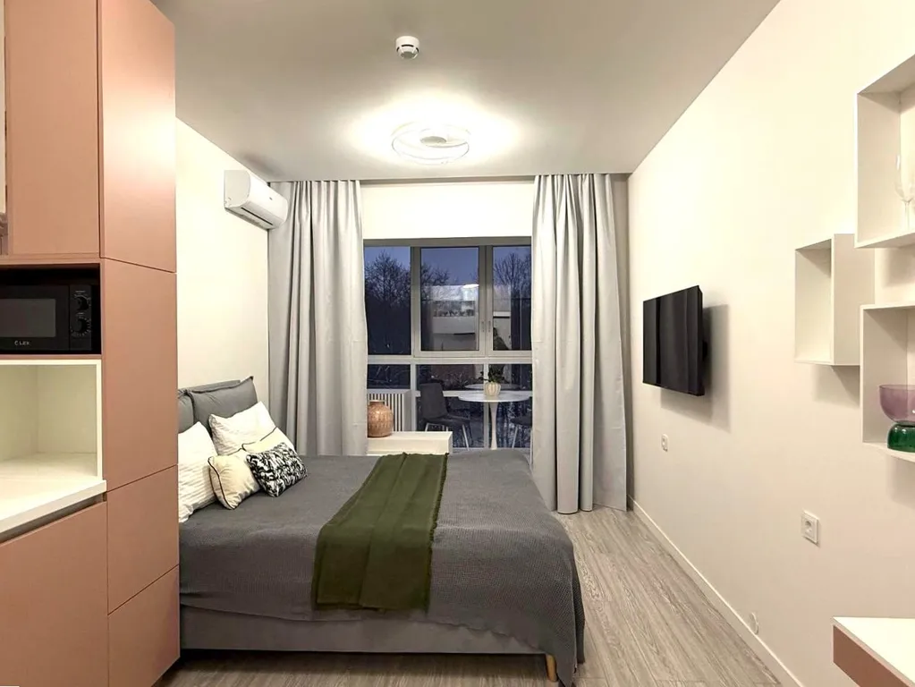 Студия с бассейном и сауной