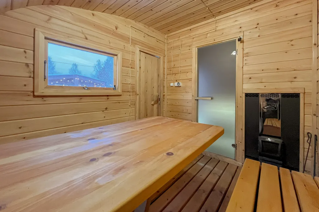 Скандинавский уютный домик с баней Око в черте города