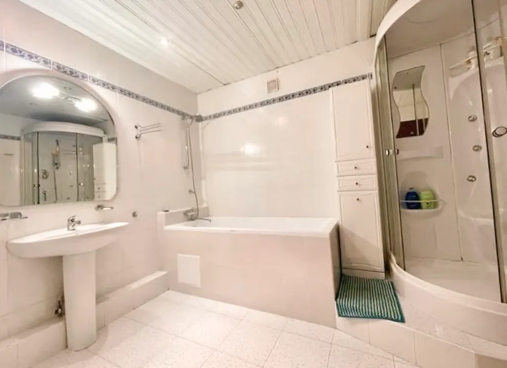 Уютная, просторная квартира в центре города для большой компании